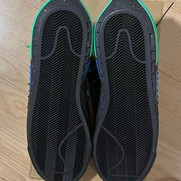 Off-White x Nike Blazer Low '77 4-14 Black Electro Green DH7863-001 Size 9 DS - Picture 8 of 8